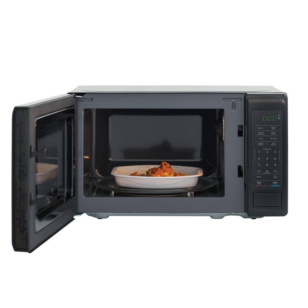 Magic Chef Countertop Microwave, 0.7 Cu. ft., Black with Gray Cavity